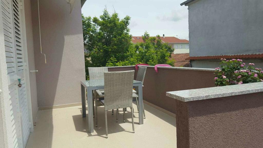 Antonija Apartments With Pool Biograd Na Moru Extérieur photo
